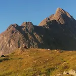 Dom wakacyjny Senjavista, Near Nature, Sea And Mighty Mountains Skaland