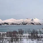Senjavista, Near Nature, Sea And Mighty Mountains * Skaland