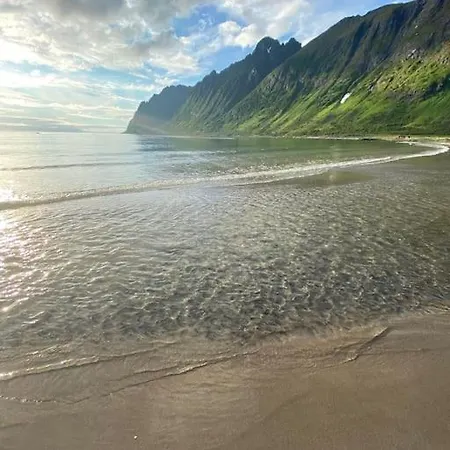 בית נופש Senjavista, Near Nature, Sea And Mighty Mountains Skaland