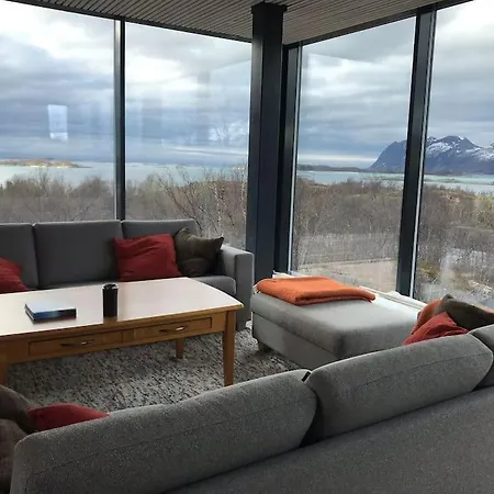 Senjavista, Near Nature, Sea And Mighty Mountains Skaland