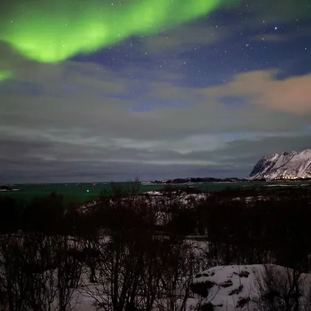 Senjavista, Near Nature, Sea And Mighty Mountains Skaland