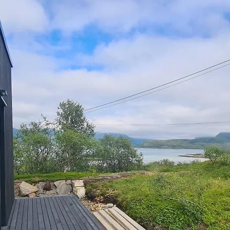 Senjavista, Near Nature, Sea And Mighty Mountains Skaland