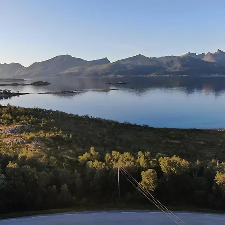 Dom wakacyjny Senjavista, Near Nature, Sea And Mighty Mountains Skaland