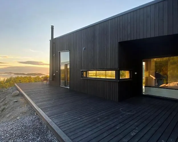 Ferienhaus Senjavista, Near Nature, Sea And Mighty Mountains *