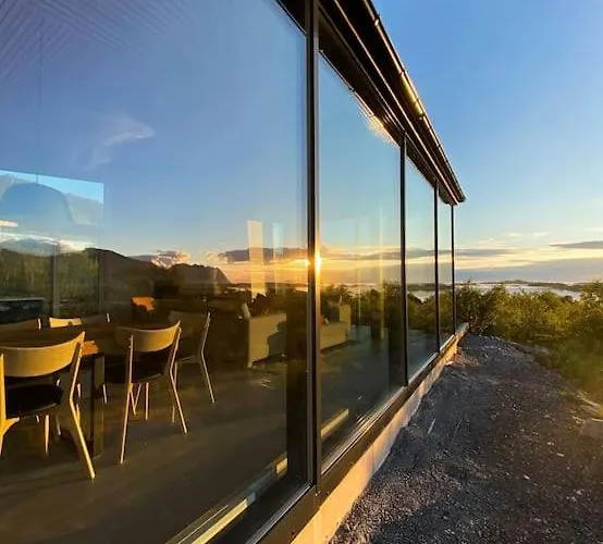 Senjavista, Near Nature, Sea And Mighty Mountains Ferienhaus