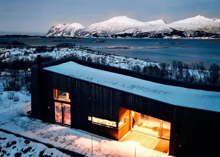 Ferienhaus Senjavista, Near Nature, Sea And Mighty Mountains *