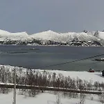 Senjavista, Near Nature, Sea And Mighty Mountains 펜션